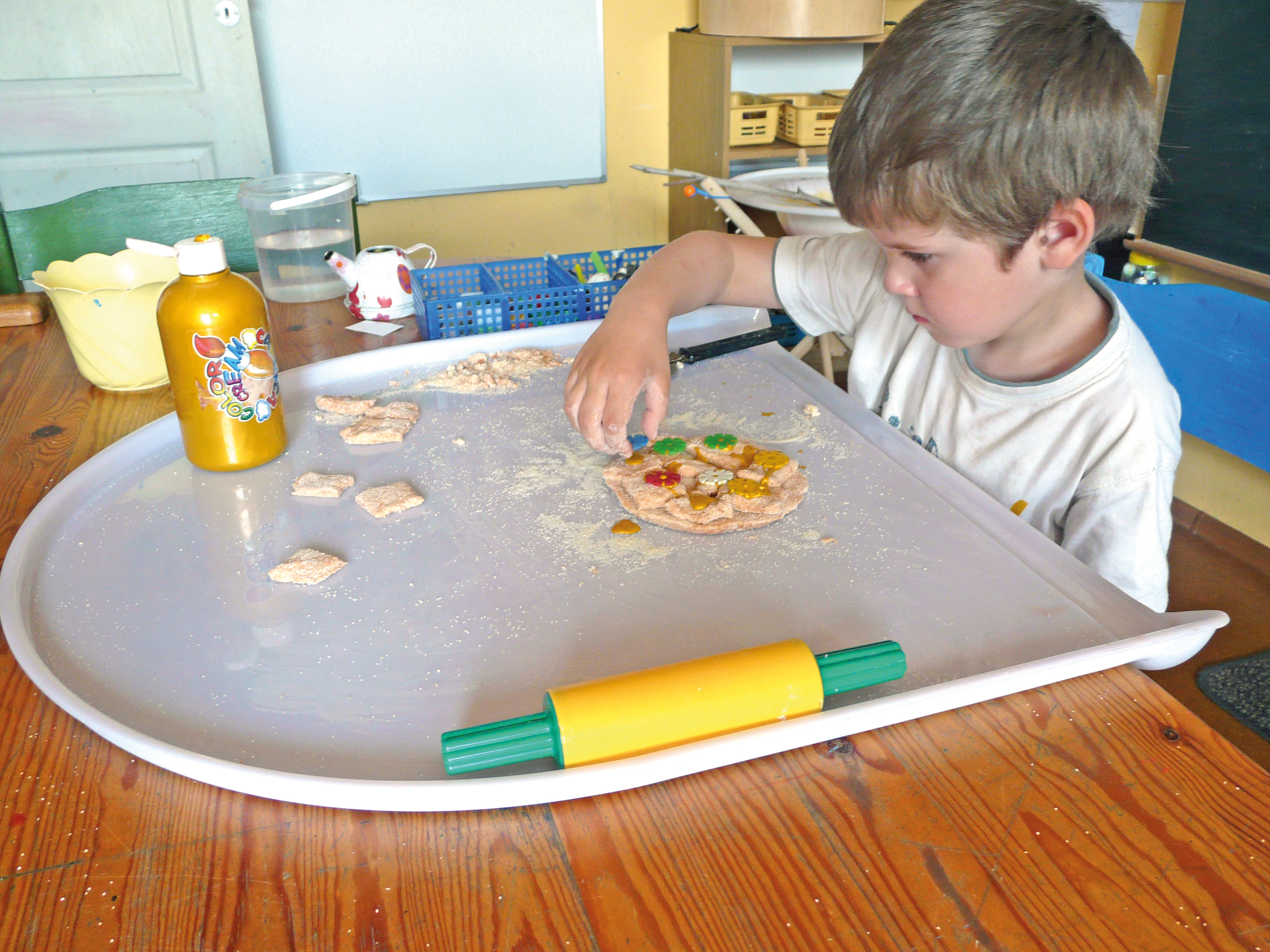 Bastelunterlage für Kinder - Kreativ Wanne