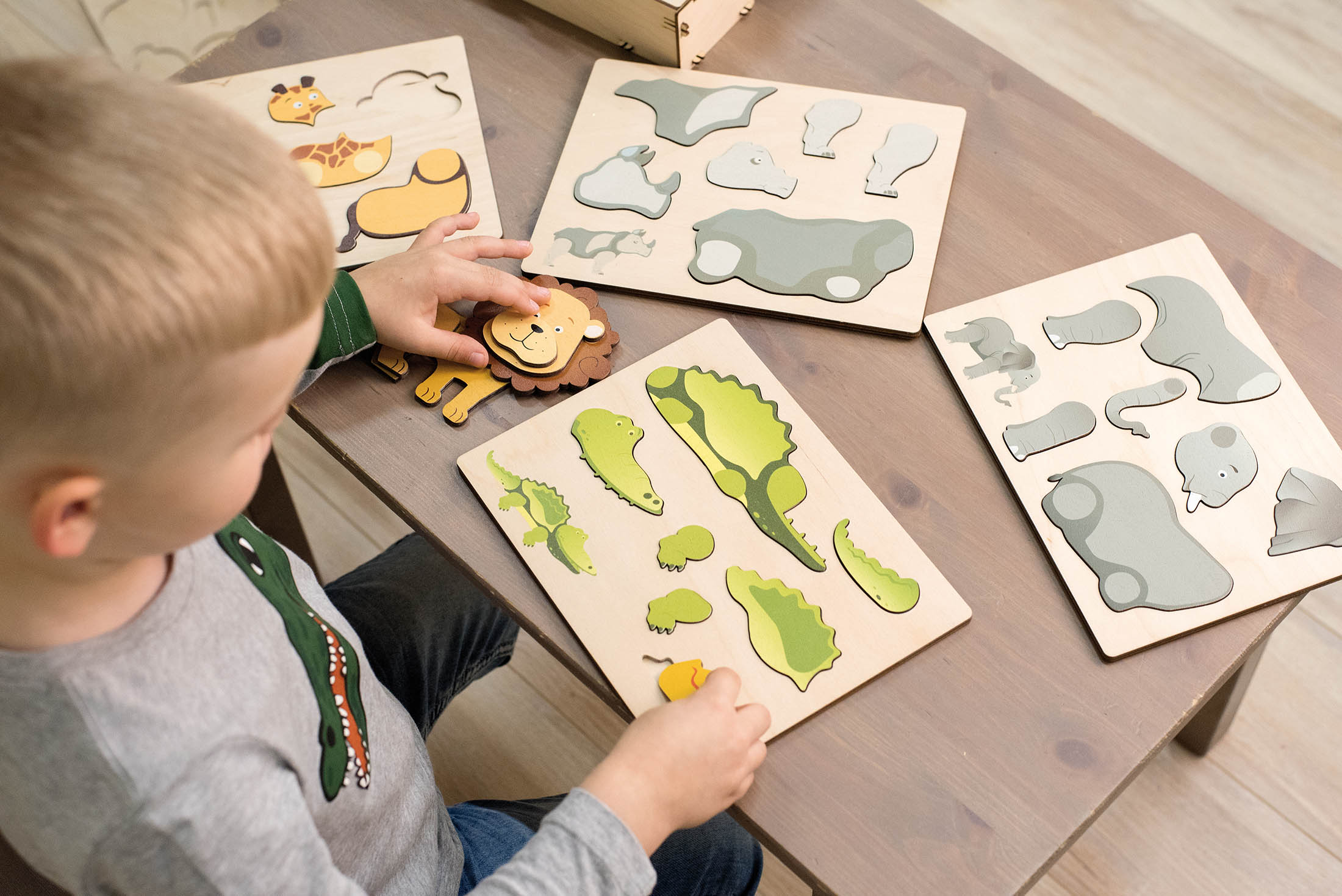 Magnetische Holzpuzzles für Kinder - Wildtiere Kindergartenausstatter